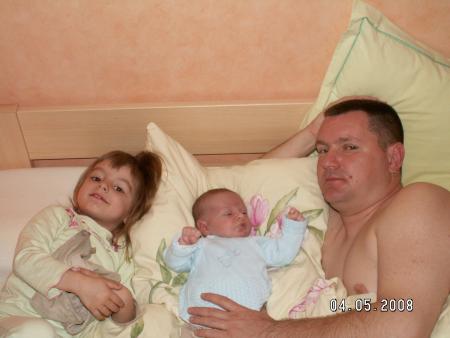 ah le dimanche matin au lit avec papa